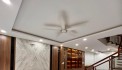 Bán nhà ngõ 165 Cầu giấy diện tích 55m2 xây 5 tầng  1 tum chống nóng, mặt tiền 4.4m giá rẻ 6.8 tỷ.